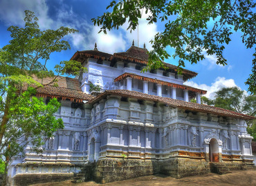 Lankatilaka Temple